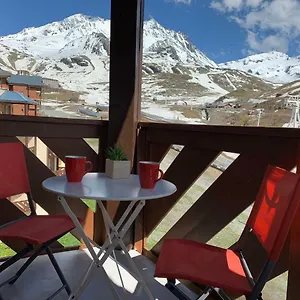 Temple Of The Sun - In, Out Appartement